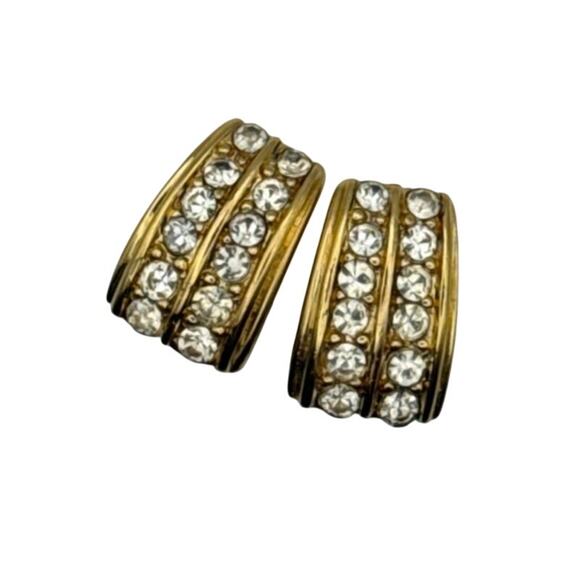 Vintage Trifari Gold Tone Rhinestone Clip On Earrings 3/4 inch - Picture 1 of 9